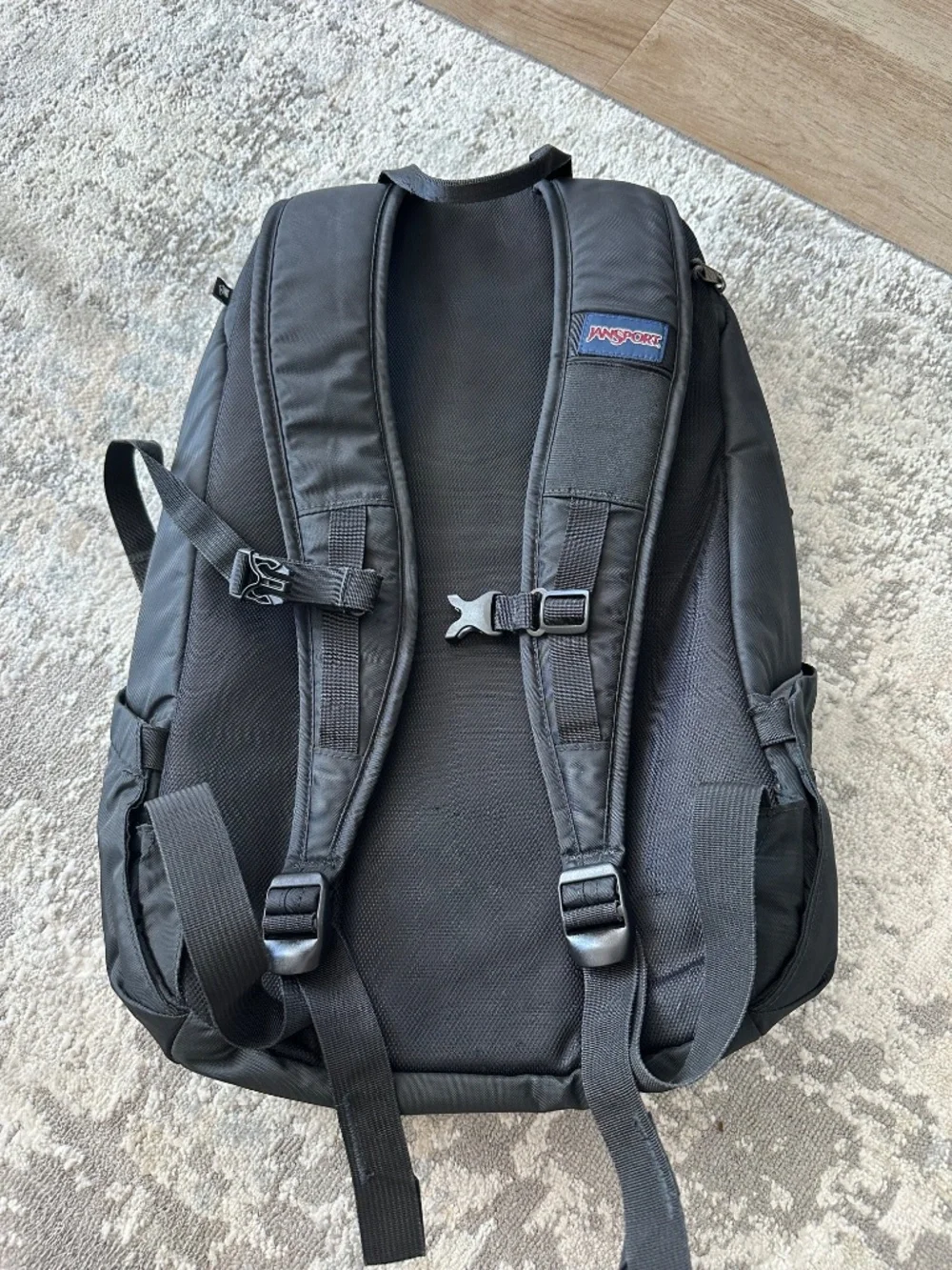Jansport Broadband 30L backpack - discontinued model